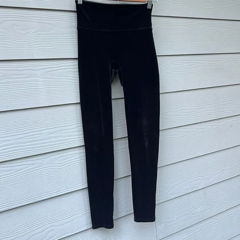 Spanx Women's High Waisted Black Pull On Velvet Slimming Leggings size Small - Picture 2 of 10